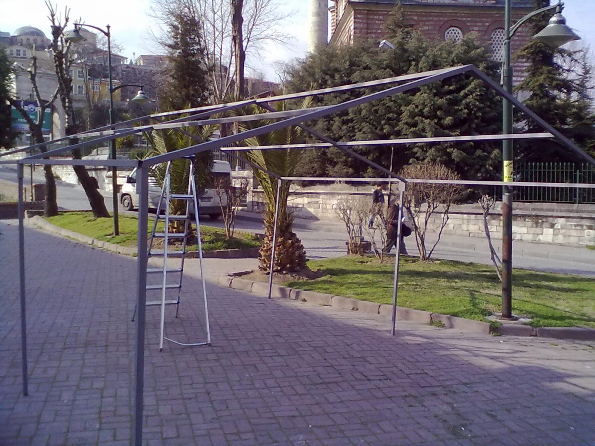 Mülteci Çadırı İskeleti