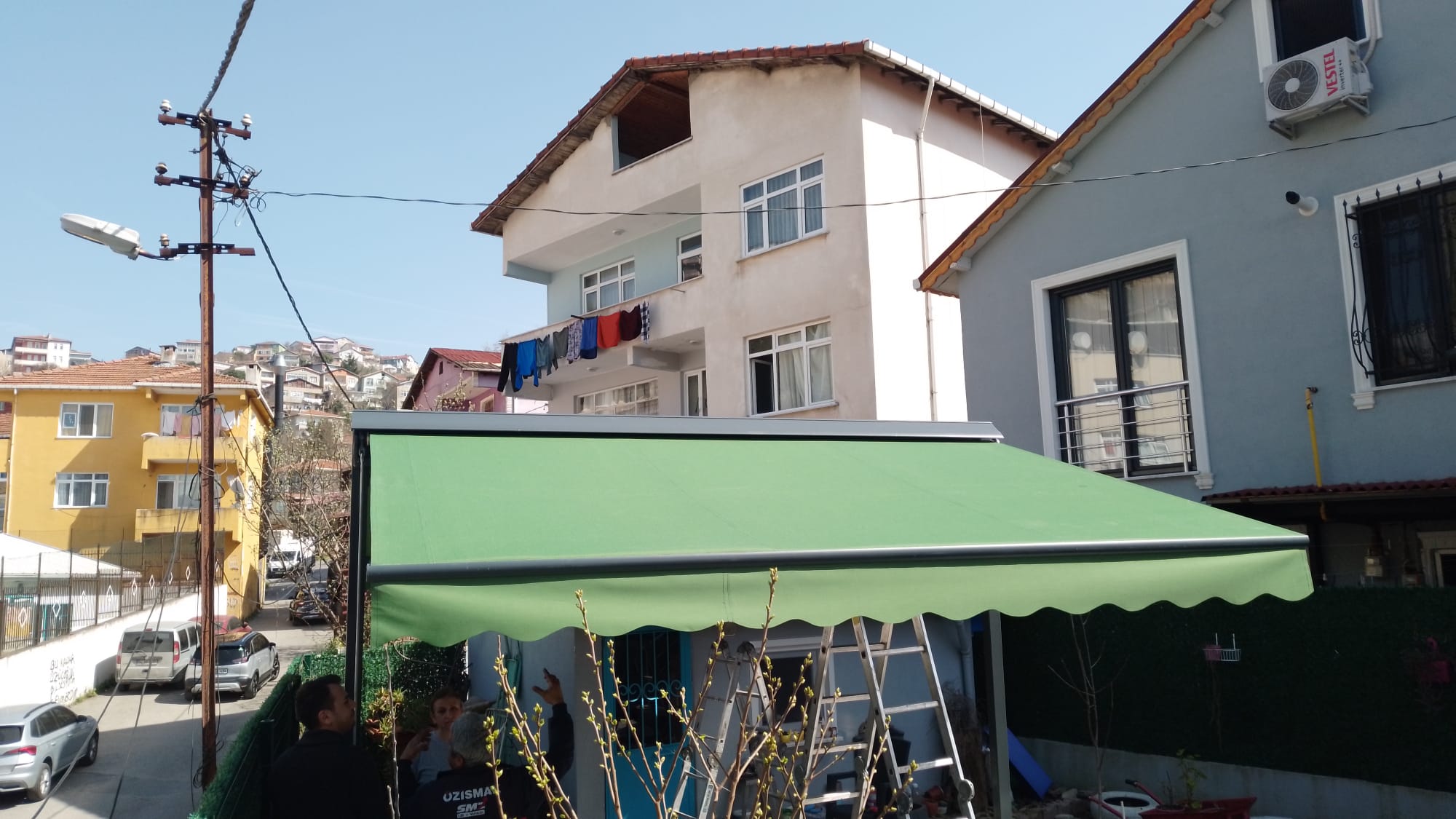 Dayanıklı Çift Açılır Tente