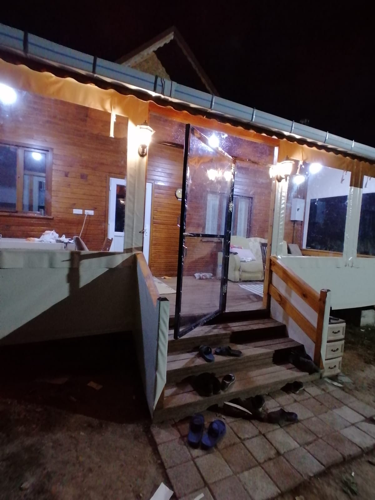 Veranda Şeffaf Kapama